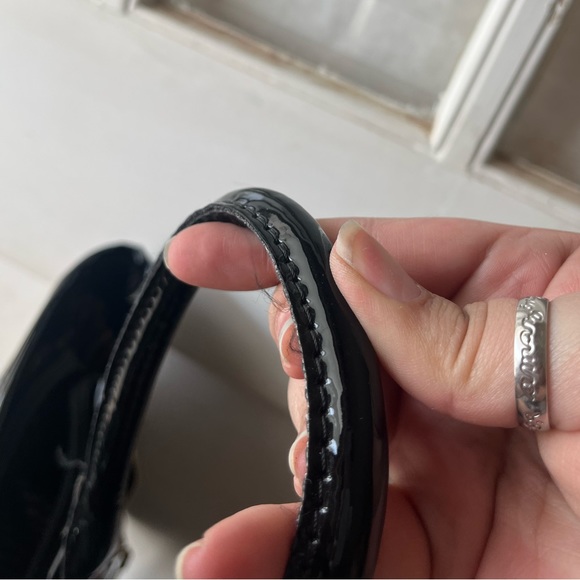 Leopard Print Tote - Picture 3 of 8